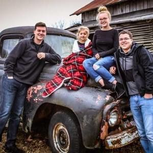 Meet your Posher, Misty